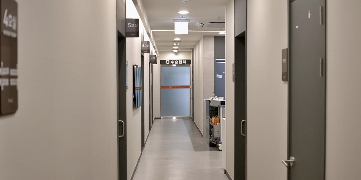 입원실 복도 (남쪽) 수술실 입구